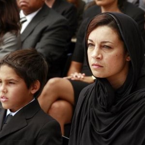 Anna Khaja in una scena dell'episodio 137 Sekunden di FlashForward