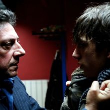 Gabriele Campanelli e Sergio Castellitto in una sequenza del film Alza la Testa