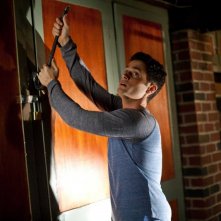 Penn Badgley in una scena del film The Stepfather