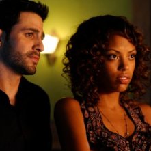 Charles Semine e Jaime Lee Kirchner in una scena dell'episodio Hope You're Good, Smiley Face della serie Mercy