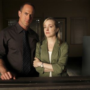 Christopher Meloni e Geneva Carr in una scena dell'episodio Unstable di Law & Order: SVU