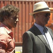 Michael C. Hall e Keith Carradine nell'episodio Blinded by the Light di Dexter
