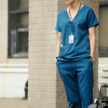 Taylor Schilling in una scena dell'episodio Hope You're Good, Smiley Face della serie Mercy