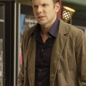 Joel McHale nell'episodio Social Psychology della serie Community