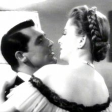 Cary Grant e Joan Fontaine sono i protagonisti del film Il sospetto ( 1941 )