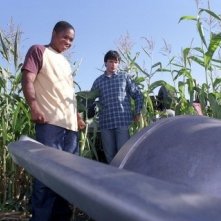 Sam Jones III e Tom Welling trovano la navicella spaziale nell'episodio L'amico fidato di Smallville