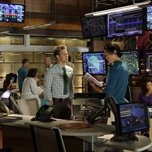 Three Rivers: Daniel Henney ed Alfre Woodard in una scena dell'episodio Place of Life