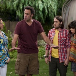 Til Death: Brad Garrett, Joely Fisher, Lindsey Broad e Timm Sharp nell'episodio Doug and Ally Return