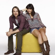 Til Death: Timm Sharp e Lindsey Broad in una foto promozionale della stagione 4