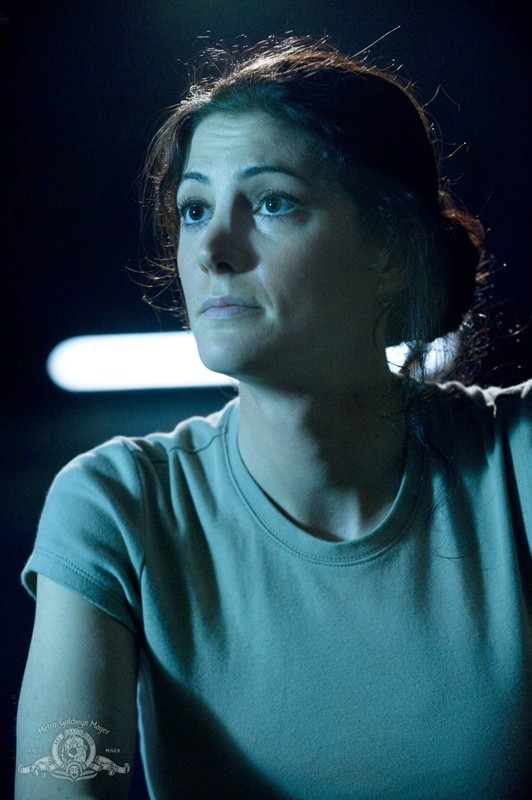 Vanessa James Julia Anderson In Una Scena Dell Episodio Darkness Di Stargate Universe 134902