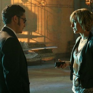 Alessandro Juliani ed Allison Mack in una scena dell'episodio Savior di Smallville