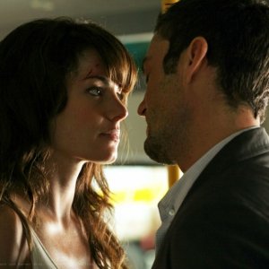 Erica Durance e Brian Austin Green in una scena dell'episodio Savior di Smallville