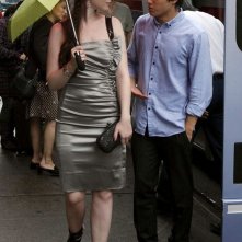 Michelle Trachtenberg e Chris Riggi nell'episodio Rufus Getting Married di Gossip Girl