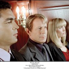 Bruce Willis con Radha Mitchell in una scena del film Il mondo dei replicanti (Surrogates 2009)