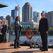 CSI NY: Melina Kanakaredes e Gary Sinise in una scena dell'episodio Cuckoo's Nest