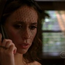 Ghost Whisperer: Jennifer Love Hewitt con la veletta nell'episodio Till Death Do Us Start (quinta stagione)