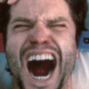 Jason Behr in una drammatica scena del film Senseless (2008)