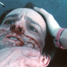 Jason Behr in una drammatica sequenza del film Senseless (2008)