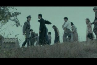 L'uomo che verrà - Clip 1