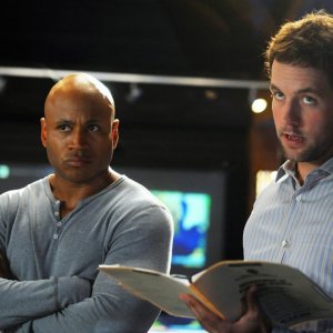 LL Cool J e Peter Cambor in una scena dell'episodio Killshot di NCIS: Los Angeles