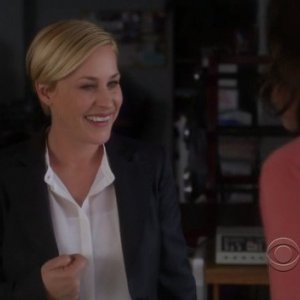 Medium, stagione 6: una splendida Patricia Arquette nell'episodio Pain Killer