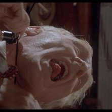 Feodor Chaliapin Jr. in una scena del film Inferno ( 1980 )