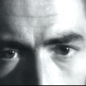 Gregory Peck in una scena del film Io ti salverò ( 1945 )