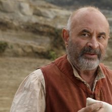 Bob Hoskins nel ruolo di Geppetto nella fiction Pinocchio