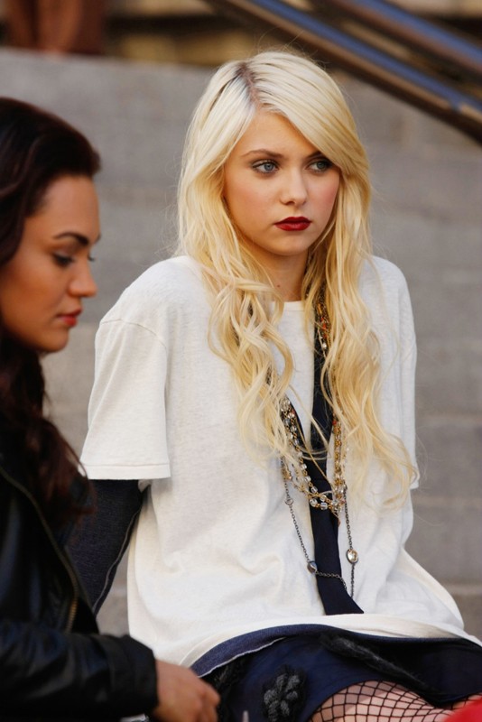 Jenny Taylor Momsen Nell Episodio How To Succeed In Bassness Di Gossip Girl 136103