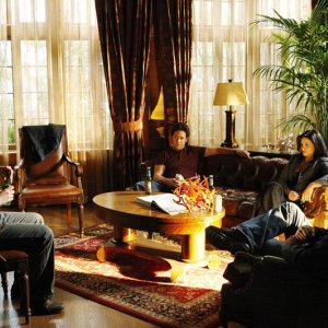 Tony Hale, Rob Morrow, Navi Rawat e David Krumholtz nell'episodio Hydra di Numb3rs