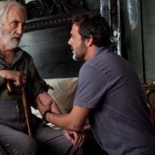 Jeffrey Dean Morgan a confronto col maestro dell'orrore Christopher Lee in The Resident