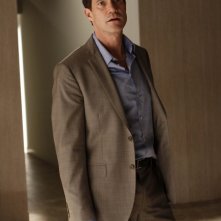 Nip/Tuck: Dylan Walsh in una scena dell'episodio Abigail Sullivan