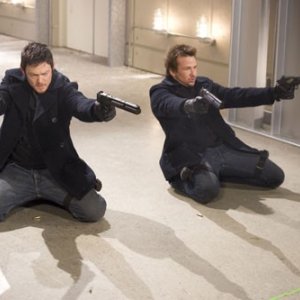 Norman Reedus e Sean Patrick Flanery in una scena del film The Boondock Saints II: All Saints Day