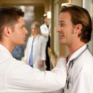 Supernatural: Jensen Ackles e Richard Speight Jr. nell'episodio Changing Channels