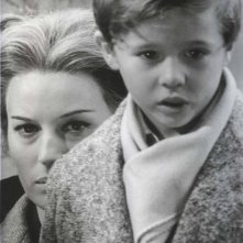 Loris Loddi accanto a Silvana Mangano nel film Il processo di Verona