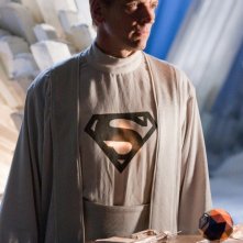 La guest-star Julian Sands interpreta Jor-El in una scena dell'episodio Kandor di Smallville