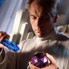 Un primo piano di Julian Sands nel ruolo di Jor-El nell'episodio Kandor di Smallville