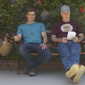 Dexter: Michael C. Hall e John Lithgow in una scena dell'episodio If I Had a Hammer