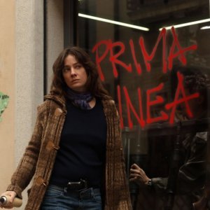 Giovanna Mezzogiorno in una sequenza drammatica del film La prima linea