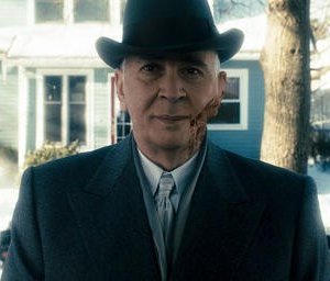 Frank Langella in una scena di The Box