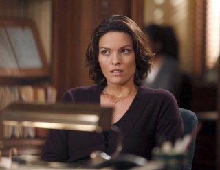 Law & Order: Alana De La Garza nell'episodio Dignity