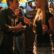 Stefan (Paul Wesley) in compagnia di Lexie (Arielle Kebbel) nell'episodio 162 Candles di The Vampire Diaries