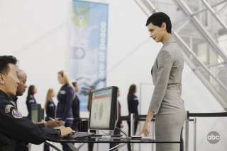 V: Morena Baccarin nell'episodio A Bright New Day