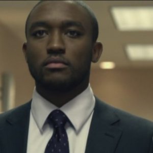 FlashForward: Lee Thompson Young nell'episodio The Gift