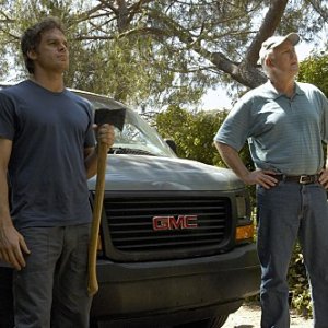 John Lithgow e Michael C. Hall nell'episodio Slack Tide di Dexter