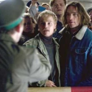 Matthias Koeberlin e Ronald Zehrfeld nel film TV tedesco Final Days - La libertà oltre il muro