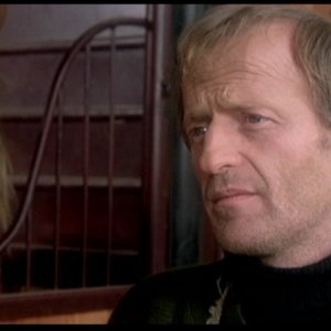Gianni Garko nel film Sette note in nero, di Fulci