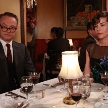Mad Men: Embeth Davidtz e Jared Harris nell'episodio Love Among the Ruins