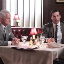 Mad Men: Jon Hamm e John Slattery nell'episodio Love Among the Ruins