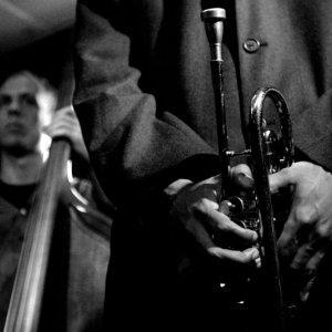 Una immagine del film Guy and Madeline on a Park Bench